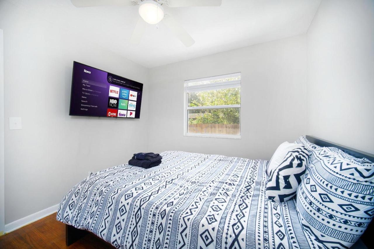 King Bedroom 2Bed1Bath Sleeps 4 Close To Town Center Downtown Beach Mayo Clinic Jacksonville Exteriör bild