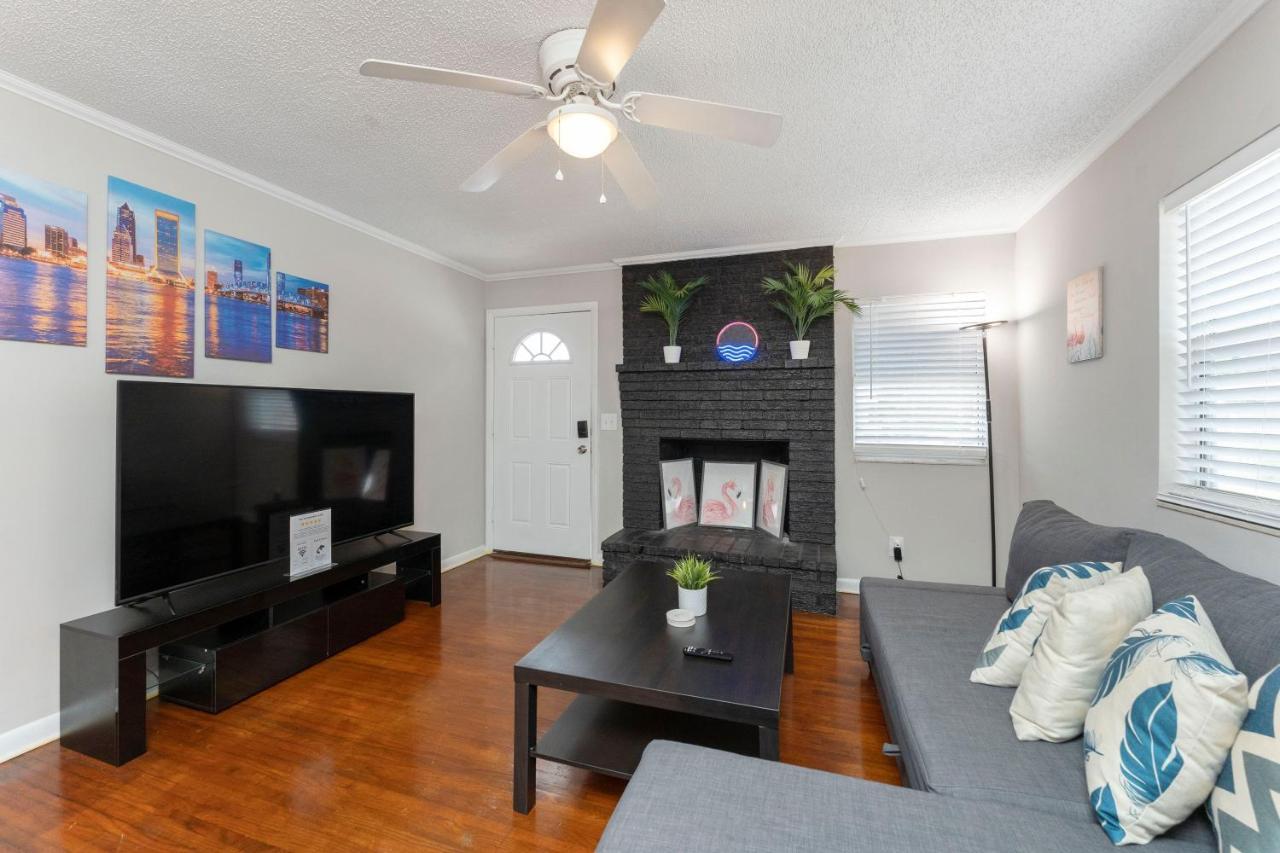 King Bedroom 2Bed1Bath Sleeps 4 Close To Town Center Downtown Beach Mayo Clinic Jacksonville Exteriör bild